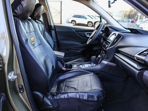 Used 2023 Subaru Forester Premium image 18