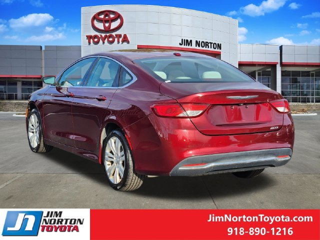 Used 2015 Chrysler 200 Limited w/ Convenience Group FWD image 8