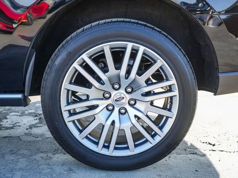 Used 2024 Ford Expedition Limited image 12