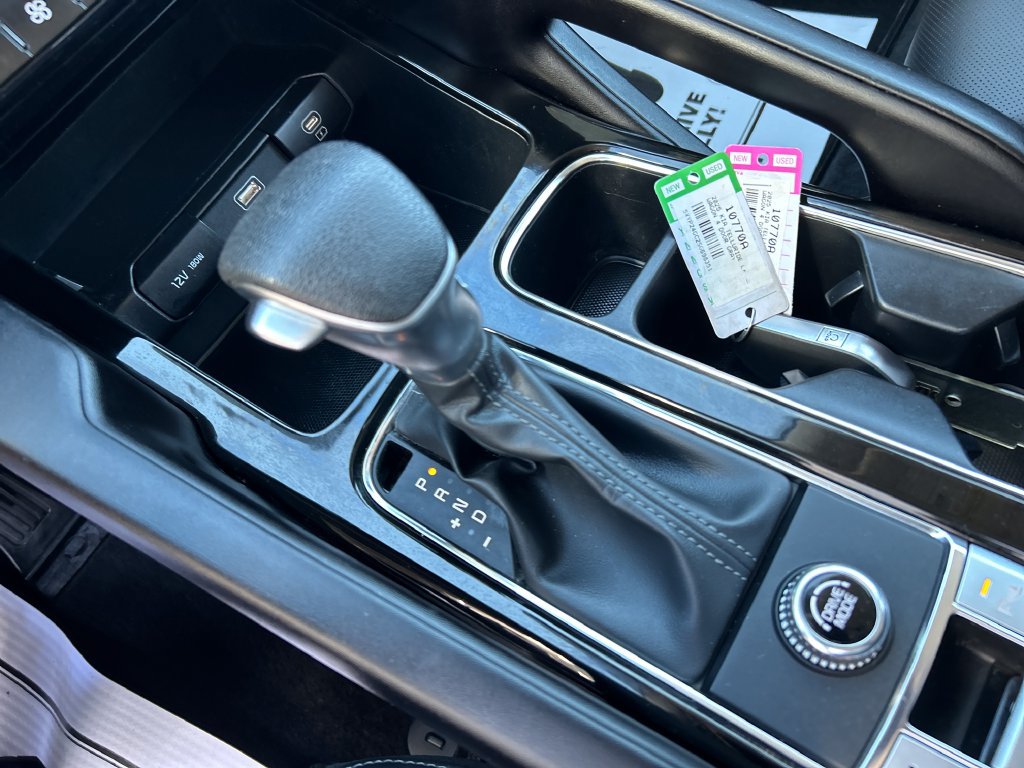 Used 2025 Kia Telluride LX FWD image 18