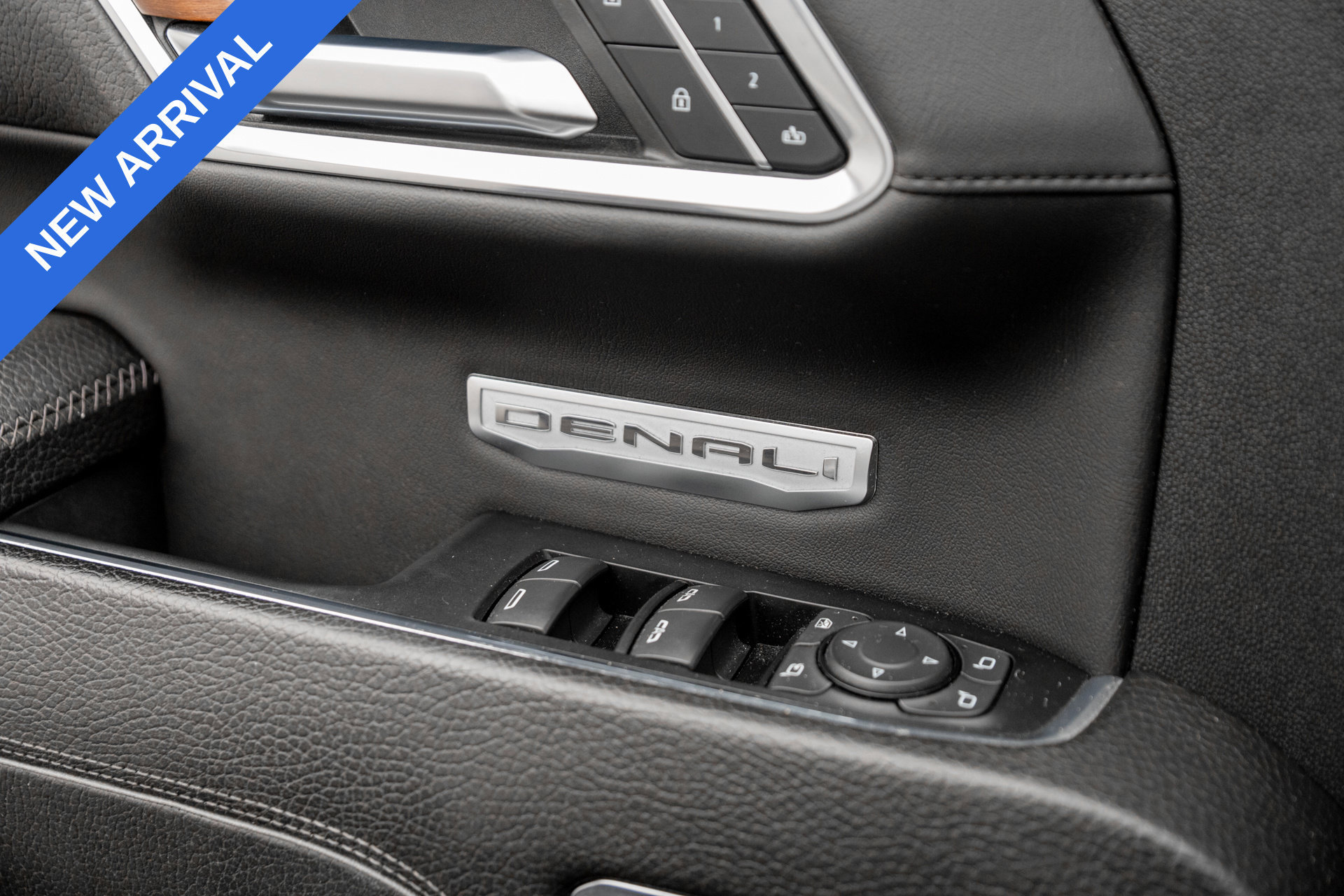 Used 2023 GMC Sierra 1500 Denali w/ Technology Package AWD/4WD image 19