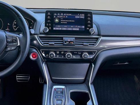 Used 2022 Honda Accord Sport image 10