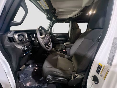 Used 2023 Jeep Wrangler Unlimited w/ 8.4" Radio Group AWD/4WD image 15