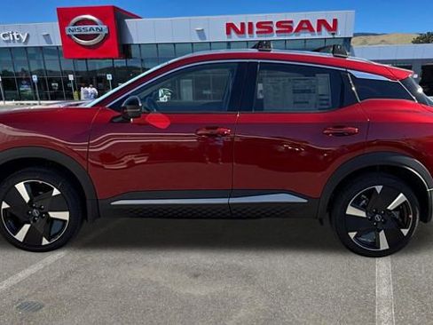 New 2026 Nissan Kicks SR w/ Cold Weather Package AWD/4WD image 6
