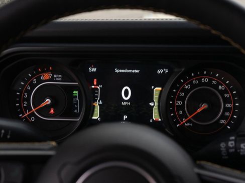 New 2025 Jeep Wrangler Unlimited Rubicon 392 image 20