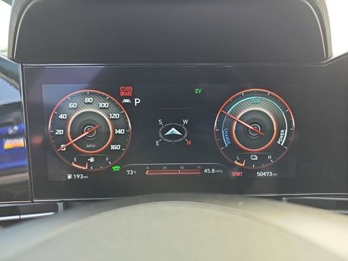 Used 2022 Hyundai Elantra Limited FWD image 20
