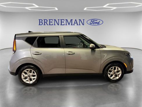 Used 2025 Kia Soul LX w/ LX Technology Package image 4