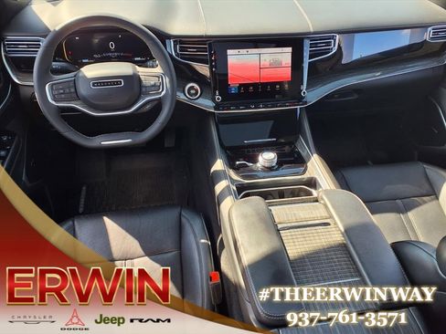 Used 2022 Jeep Wagoneer Series II w/ Premium Group I image 4