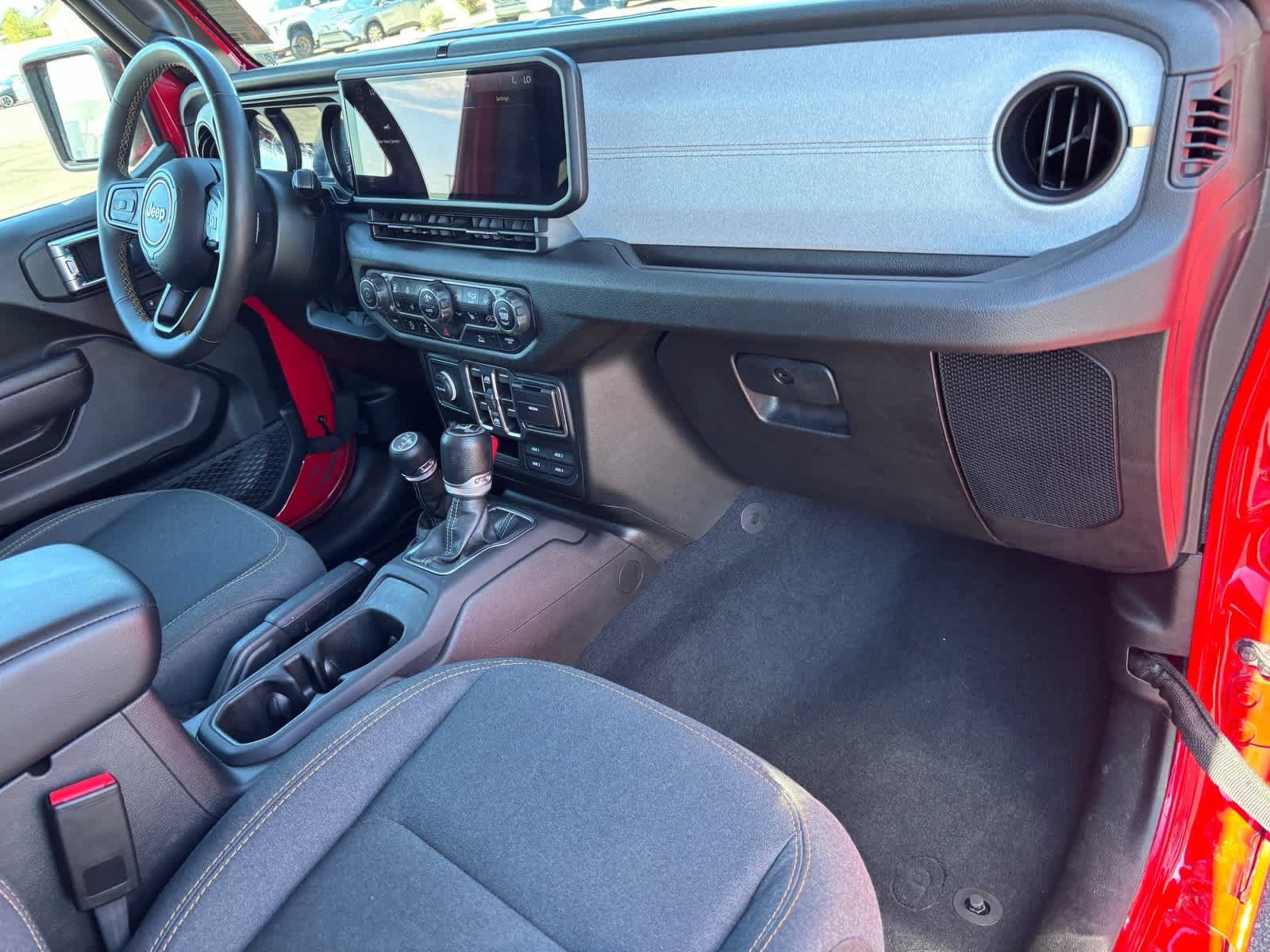 Used 2024 Jeep Wrangler Unlimited Sport AWD/4WD image 13