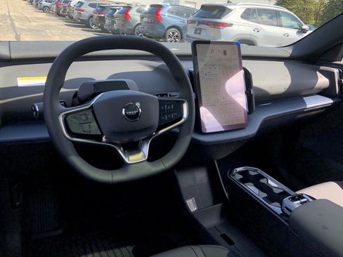 New 2026 Volvo EX30 Ultra w/ Climate Package AWD/4WD image 17