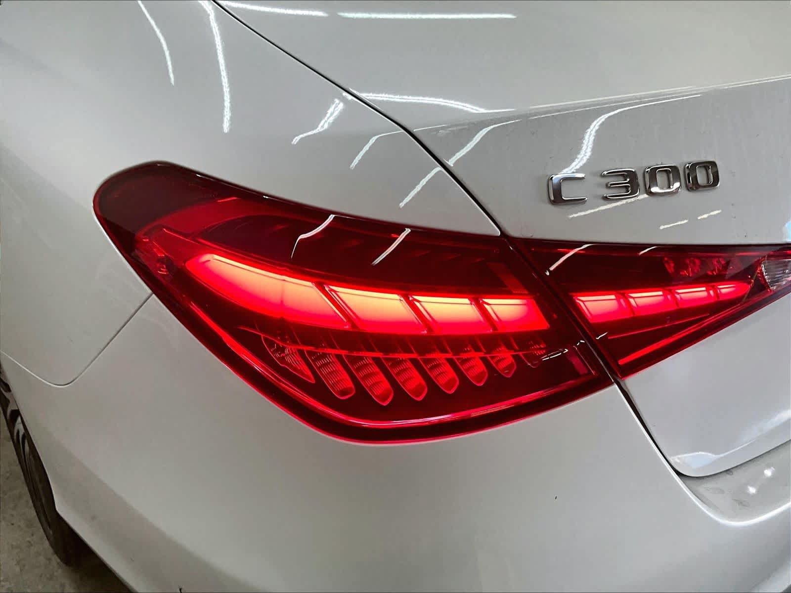 Used 2022 Mercedes-Benz C 300 Sedan image 32