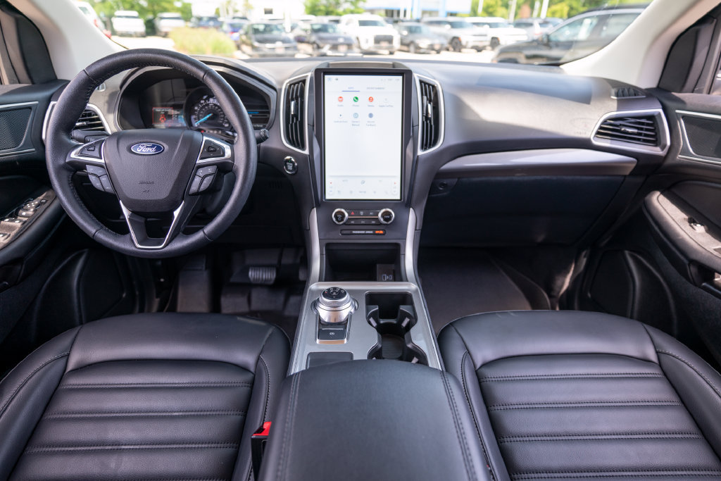 Used 2023 Ford Edge SEL w/ Convenience Package AWD/4WD image 16
