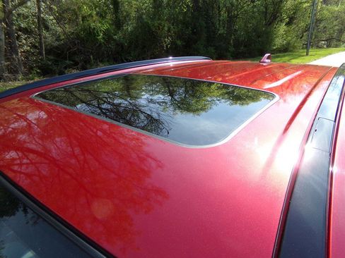 Used 2022 Toyota RAV4 XLE w/ Convenience Package image 15