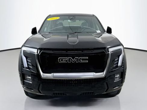 Used 2025 GMC Sierra EV Denali AWD/4WD image 2