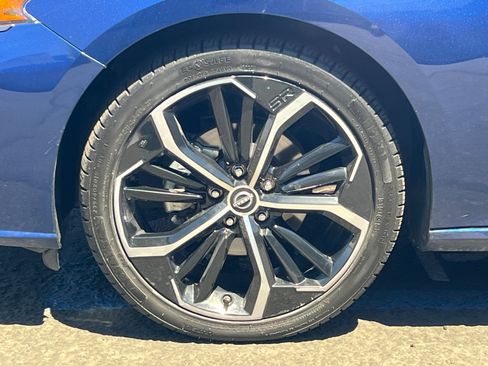 Used 2024 Nissan Altima 2.5 SR FWD image 25