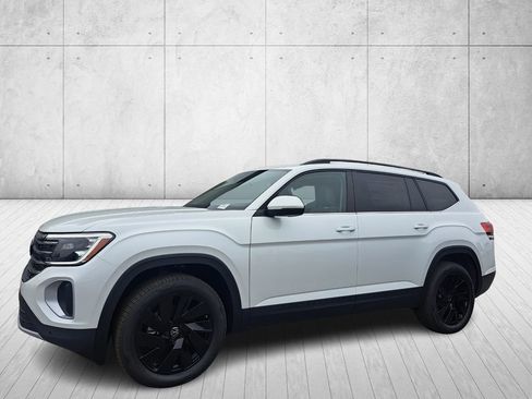New 2026 Volkswagen Atlas SE FWD image 8