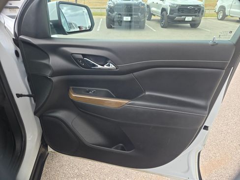Used 2021 GMC Acadia SLE w/ LPO, Floor Liner Package FWD image 26