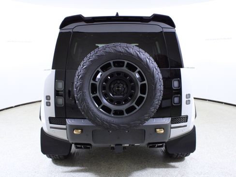 Used 2026 Land Rover Defender 110 OCTA AWD/4WD image 6