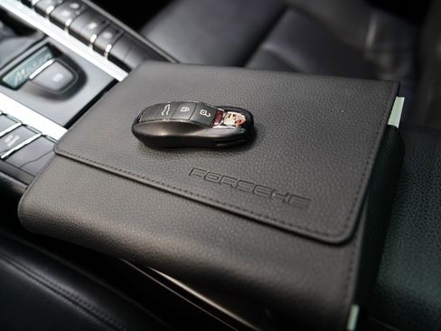 Used 2019 Porsche Macan S image 67