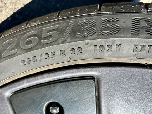 Used 2022 Tesla Model X Plaid image 10