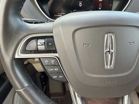 Used 2019 Lincoln Nautilus Select FWD image 15
