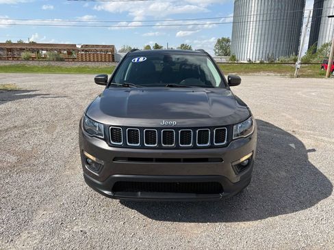 Used 2018 Jeep Compass Latitude w/ Popular Equipment Group AWD/4WD image 8