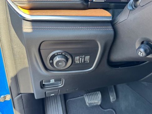 Used 2023 Jeep Grand Cherokee L Summit AWD/4WD image 23