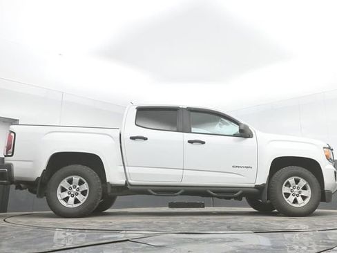 Used 2020 GMC Canyon 2WD Crew Cab w/ Convenience Package image 34