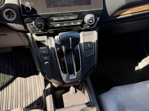 Used 2017 Honda CR-V Touring image 14