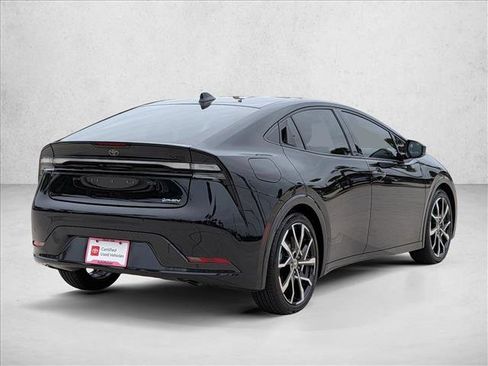 Used 2026 Toyota Prius Plug-In Hybrid image 5