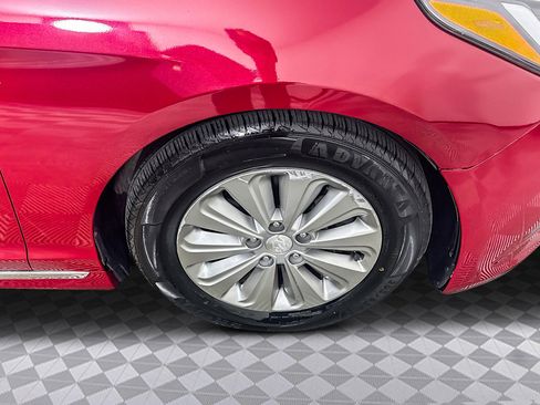 Used 2016 Hyundai Sonata SE image 32