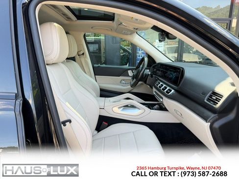 Used 2021 Mercedes-Benz GLE 450 4MATIC w/ AMG Line Exterior image 17