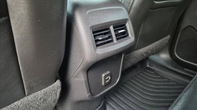 Used 2022 Chevrolet Equinox RS FWD image 16