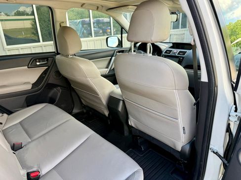 Used 2017 Subaru Forester 2.5i Limited AWD/4WD image 32
