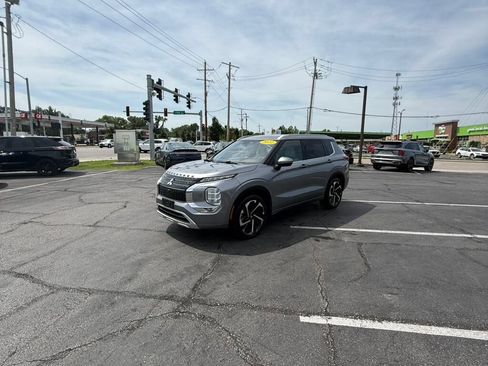 Used 2022 Mitsubishi Outlander SEL AWD/4WD image 6
