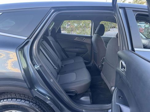 Used 2024 Kia Sportage LX image 13