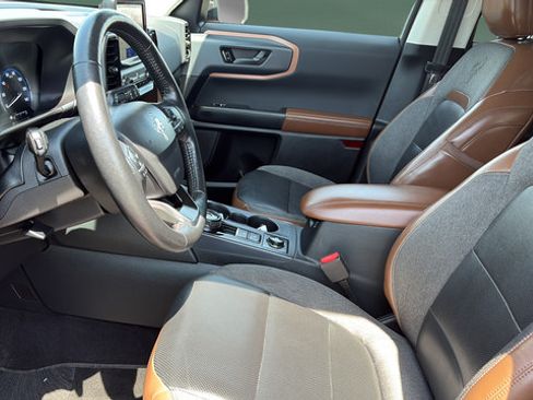 Used 2021 Ford Bronco Sport Outer Banks AWD/4WD image 17
