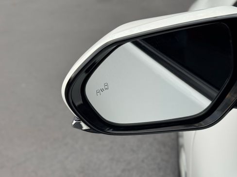 Used 2019 Toyota Prius L Eco image 31