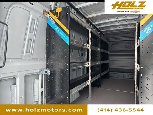 Used 2025 Mercedes-Benz Sprinter 2500 image 32