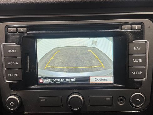 Used 2015 Volkswagen Passat 1.8T SE image 34