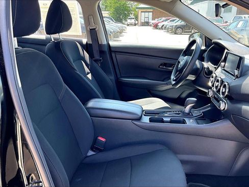 Used 2025 Nissan Sentra S FWD image 29