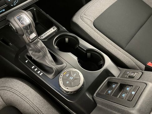 New 2025 Ford Bronco 4-Door image 27