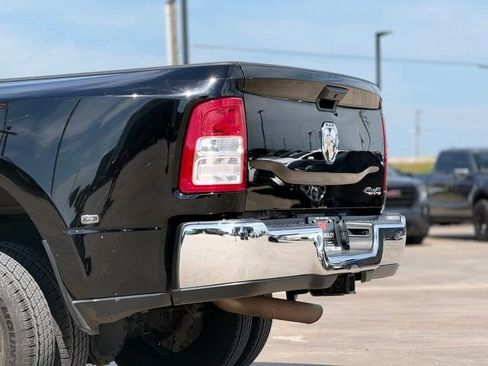 Used 2024 RAM 3500 Tradesman w/ Chrome Appearance Group AWD/4WD image 13