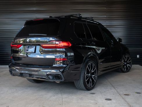 Used 2021 BMW X7 xDrive40i w/ M Sport Package AWD/4WD image 7