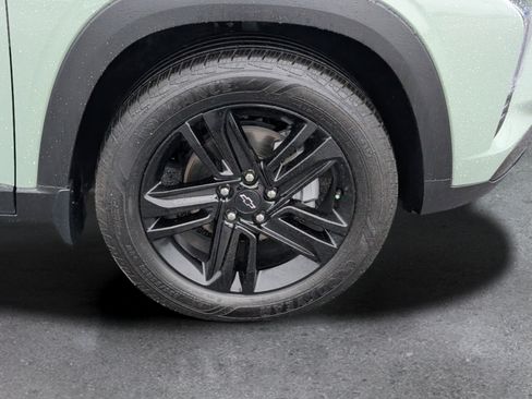 Used 2025 Chevrolet Trax ACTIV w/ Driver Confidence Package FWD image 6