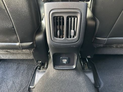 Certified 2021 Jeep Compass Latitude image 30