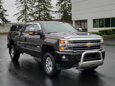 Used 2018 Chevrolet Silverado 3500 High Country image 5