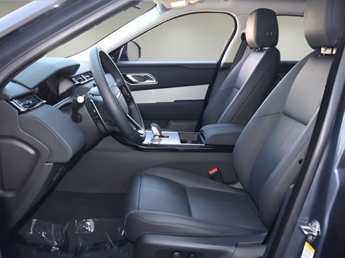 Used 2024 Land Rover Range Rover Velar S image 12