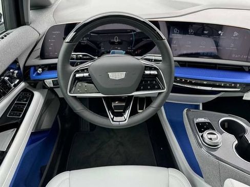 New 2026 Cadillac Optiq Sport 1 w/ LPO, Floor Liner Package AWD/4WD image 14