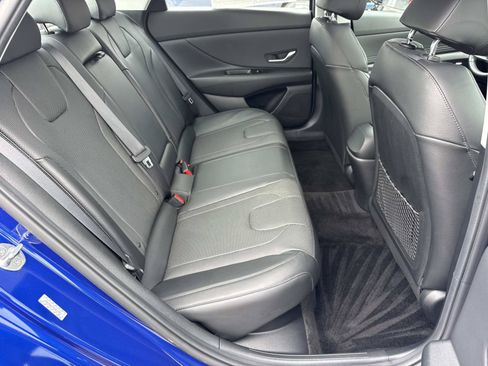 Certified 2021 Hyundai Elantra Limited FWD image 21